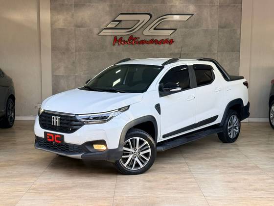 FIAT STRADA 1.3 FIREFLY FLEX VOLCANO CD CVT FIAT STRADA 1.3 FIREFLY FLEX VOLCANO CD CVT